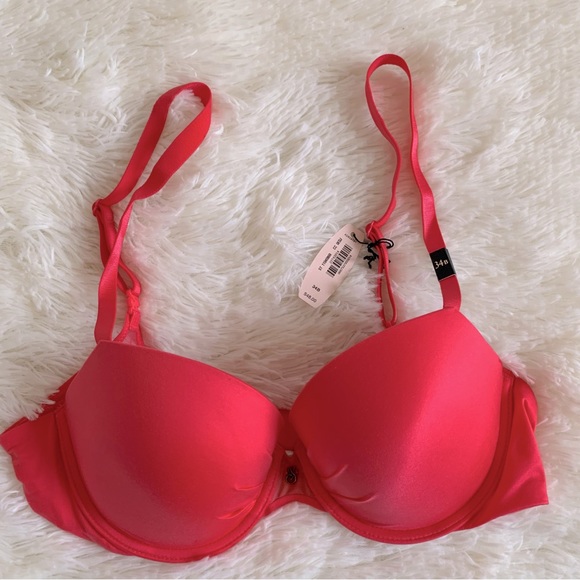 Victoria's Secret Other - Victoria’s Secret fabulous lined Demi bra 34B